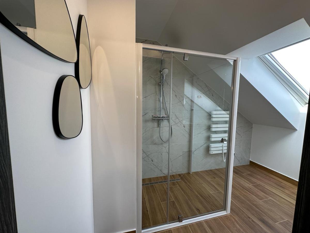 Pod Czworka Otel Rewa Dış mekan fotoğraf
